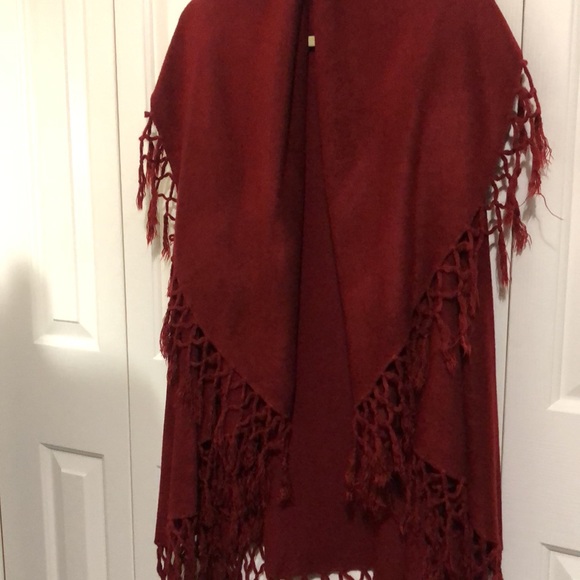 Wine fringed cardigan/poncho OS - Picture 6 of 7